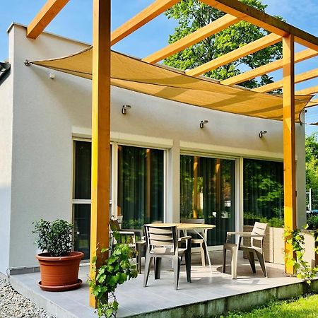 Aranygesztenye Apartmanhaz Balatonudvari Zewnętrze zdjęcie